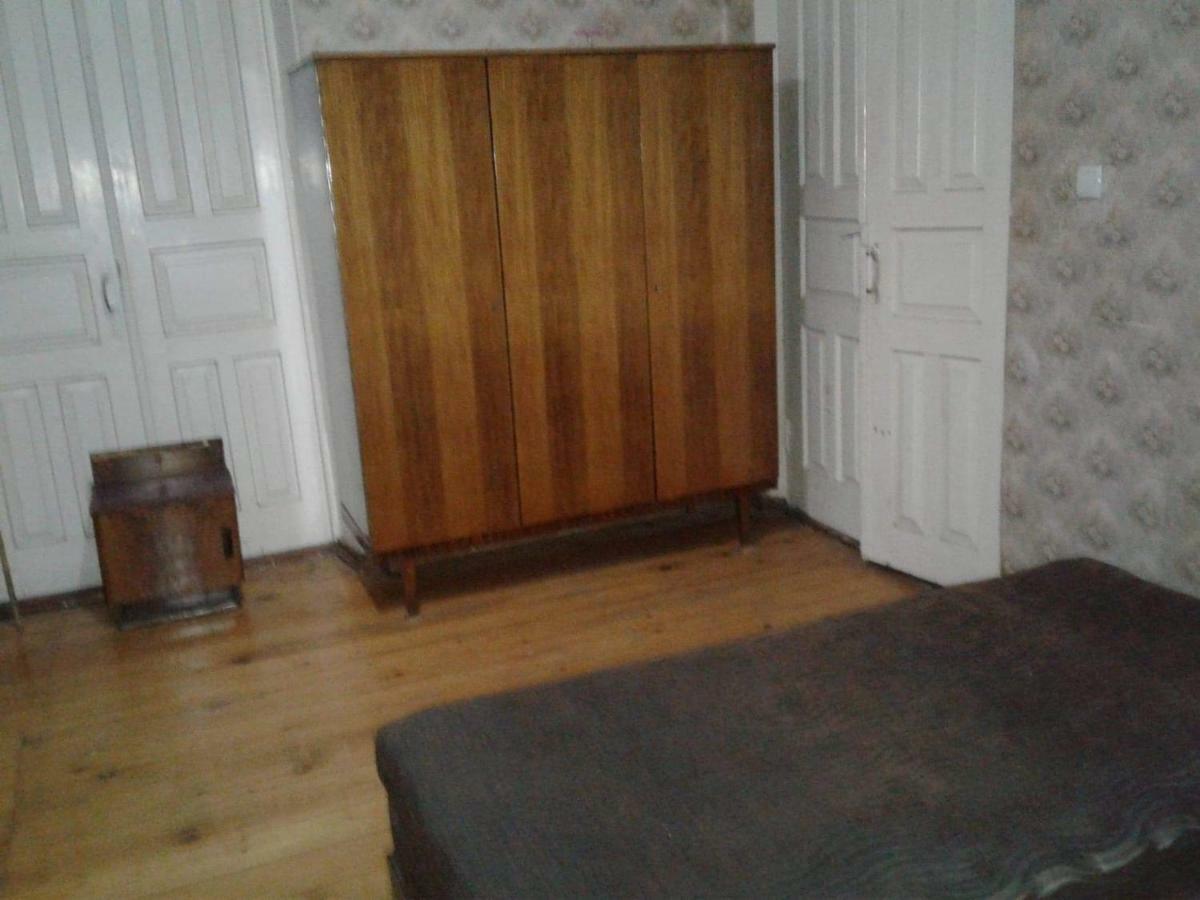 Levani'S Guesthouse Zugdidi Exterior photo