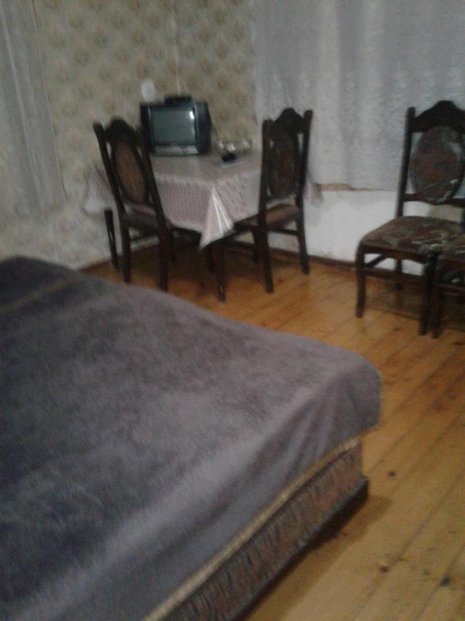 Levani'S Guesthouse Zugdidi Exterior photo